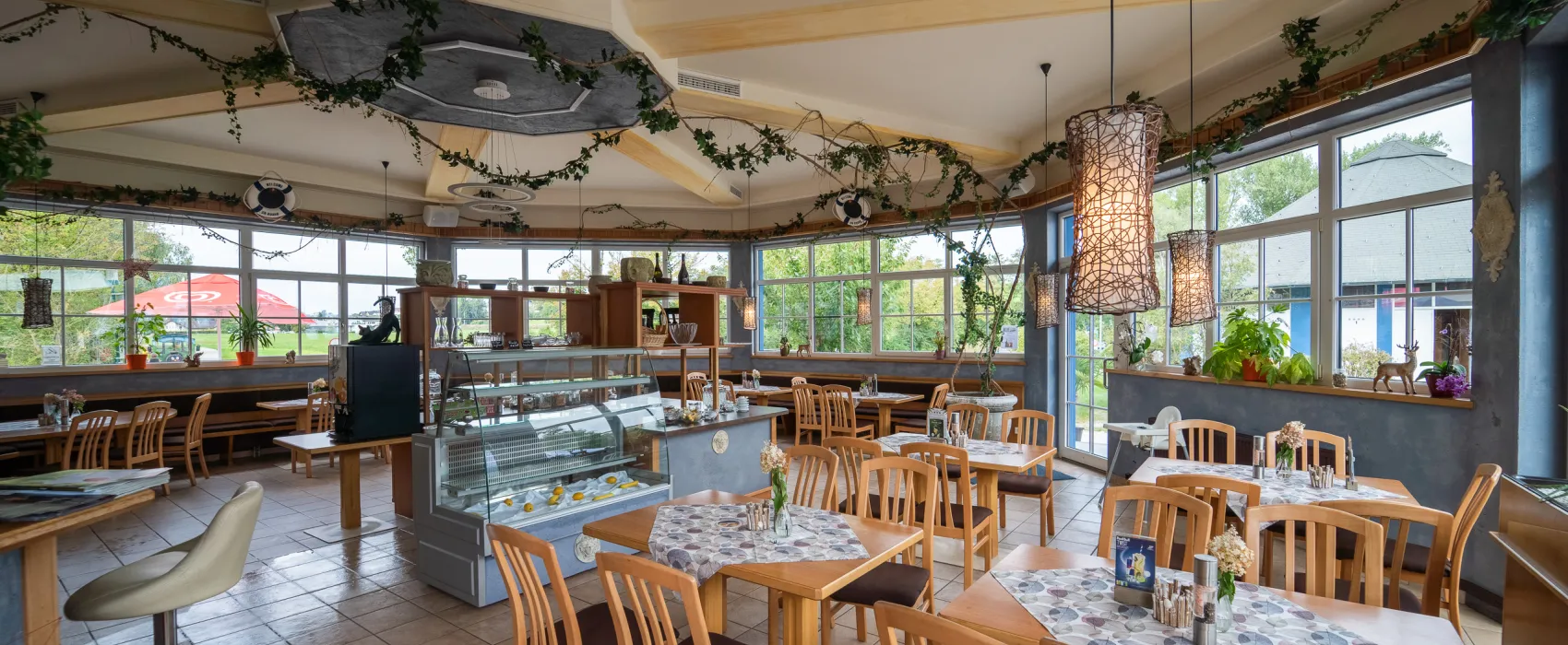 Strandbad & Camping Seekirchen