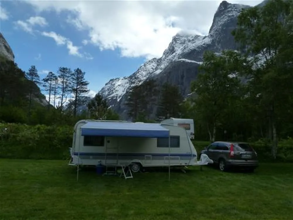Trollveggen Camping