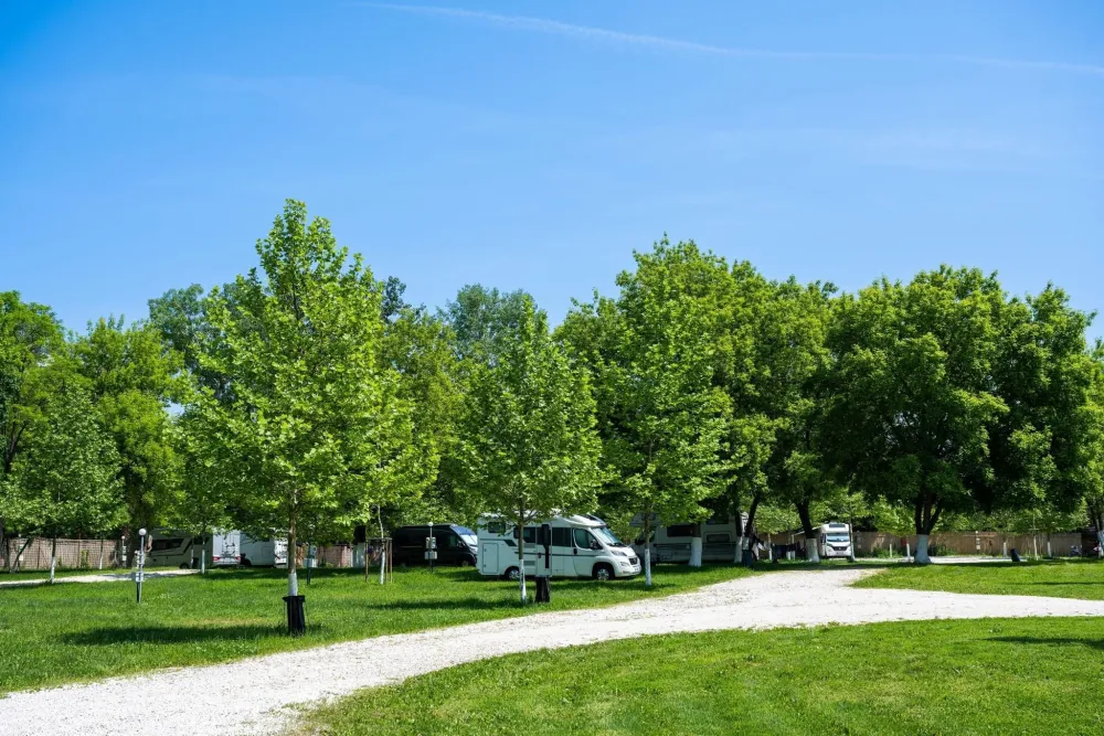 Arena Camping & Guesthouse Budapest