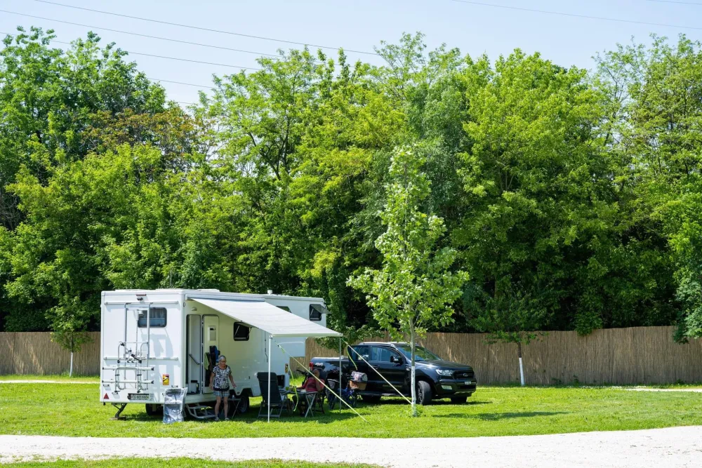 Arena Camping & Guesthouse Budapest