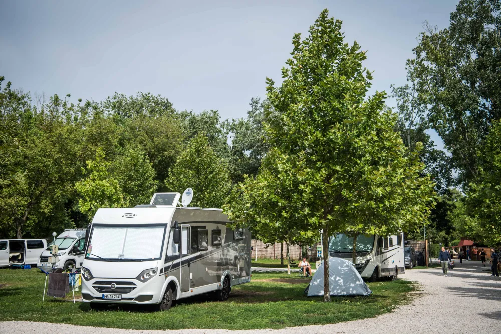 Arena Camping & Guesthouse Budapest