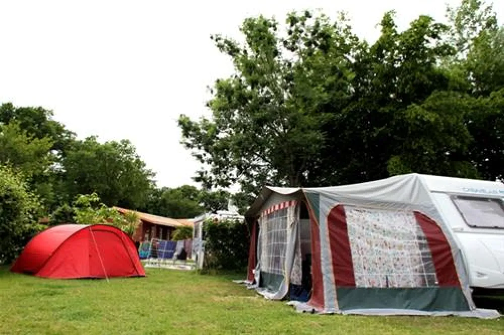 Camping Le Patisseau  