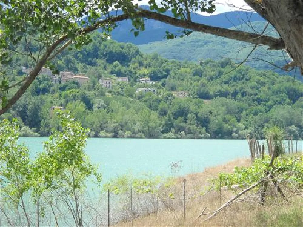 Camping Isola del Salto