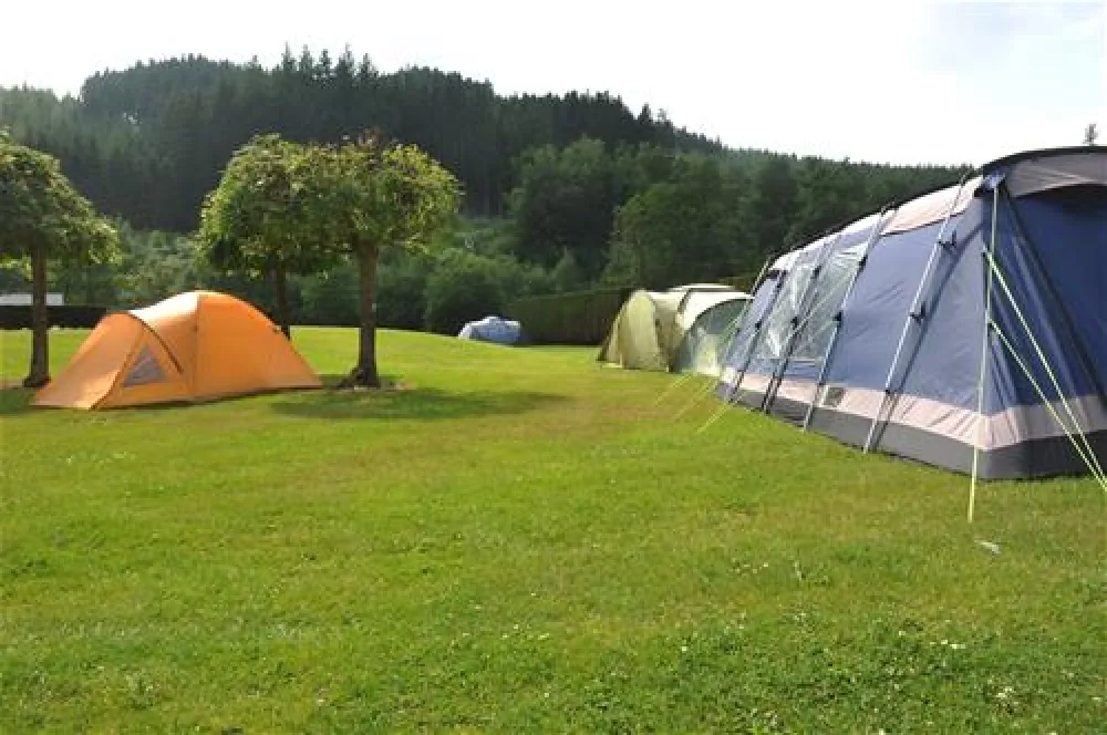 Camping Les Neufs Pres