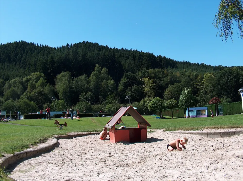 Camping Les Neufs Pres