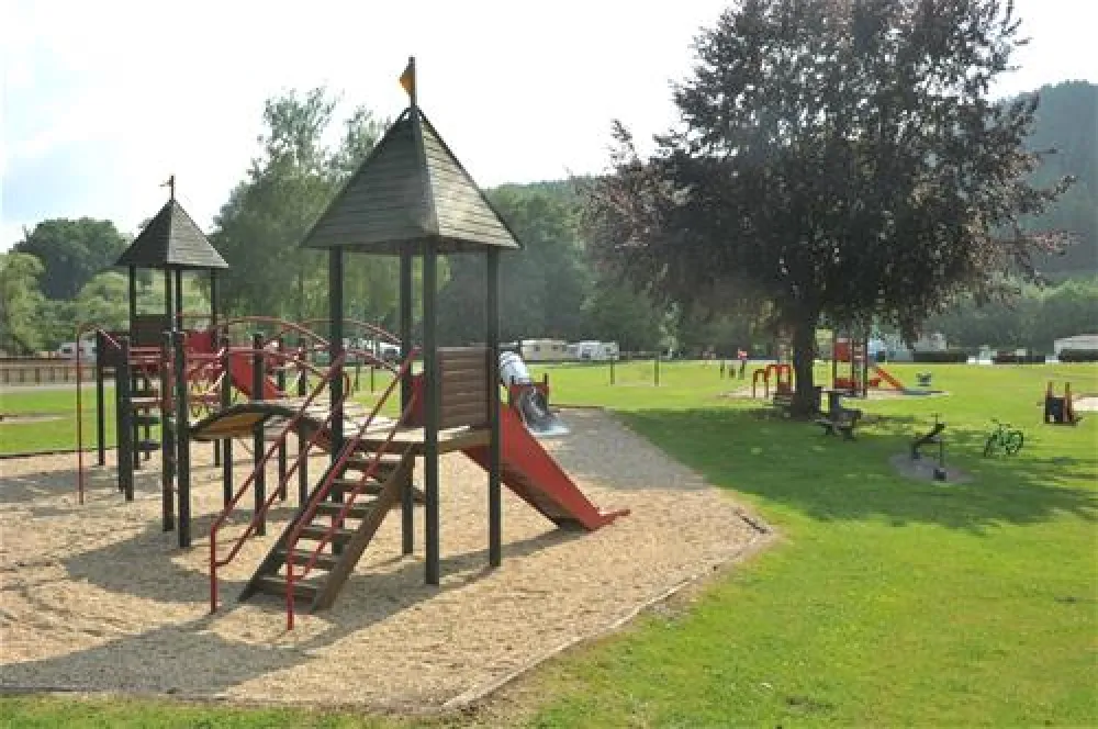 Camping Les Neufs Pres