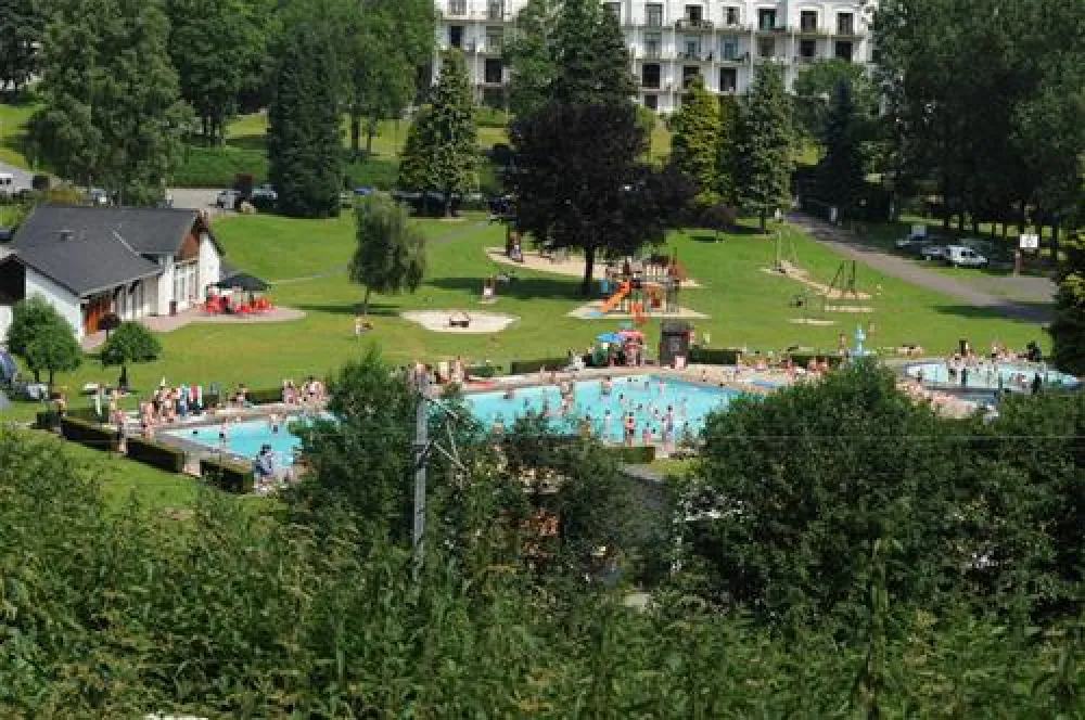 Camping Les Neufs Pres