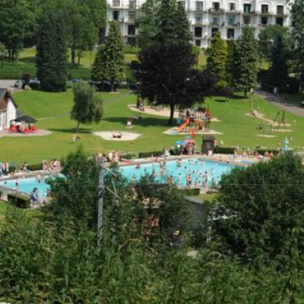 Camping Les Neufs Pres