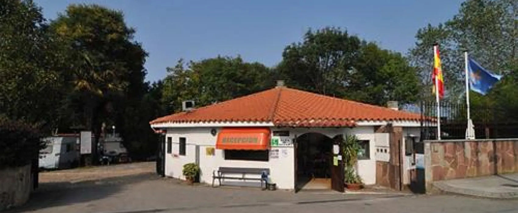 Camping Playa De Troenzo