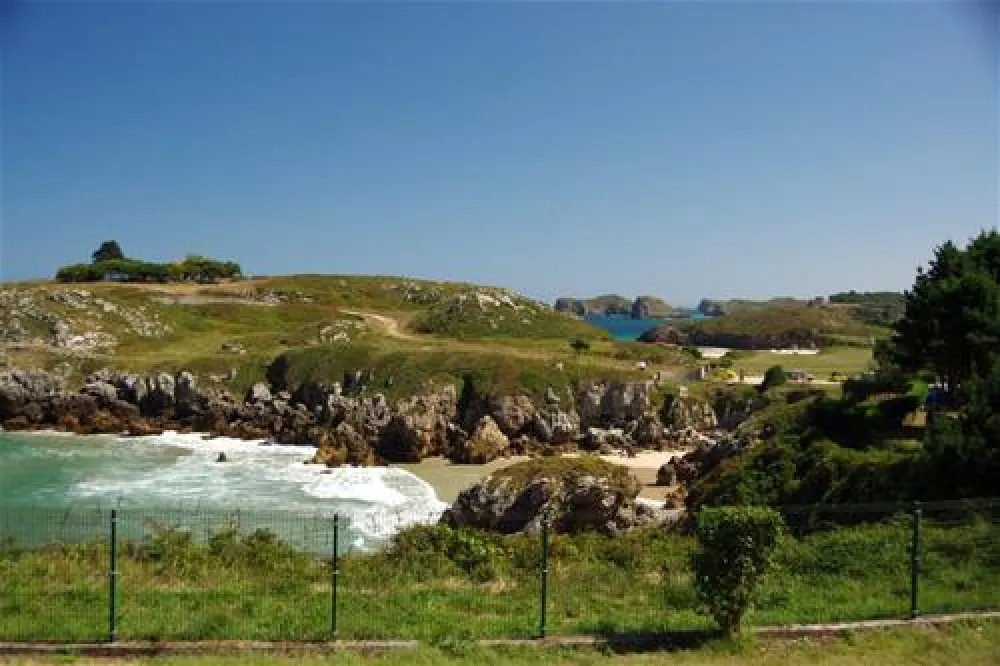 Camping Playa De Troenzo