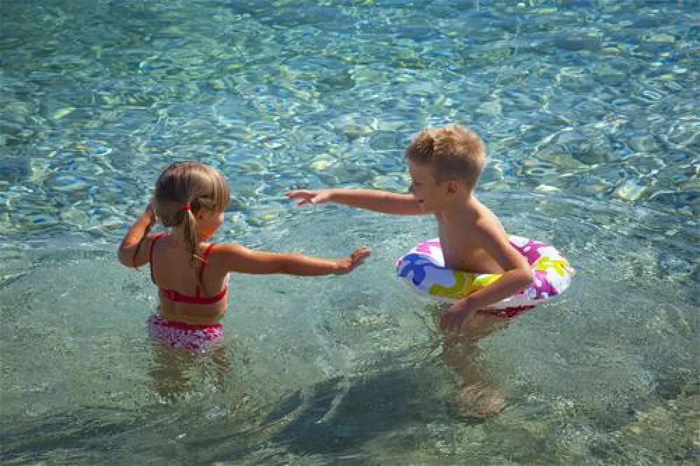 Holiday Resort and Autocamp Medveja