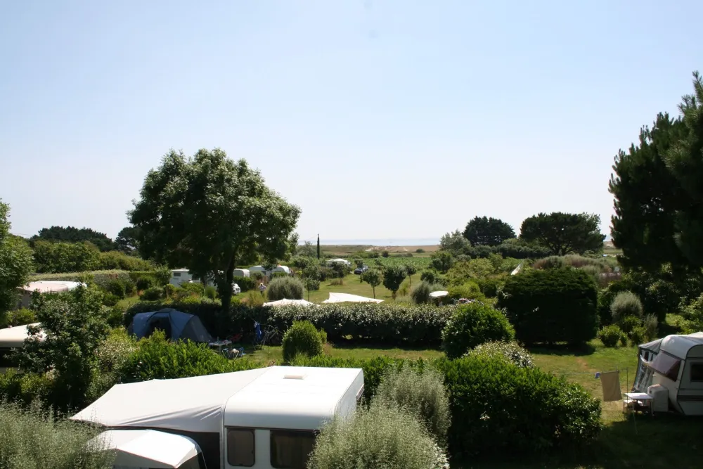 Camping Les Vergers De Squividan