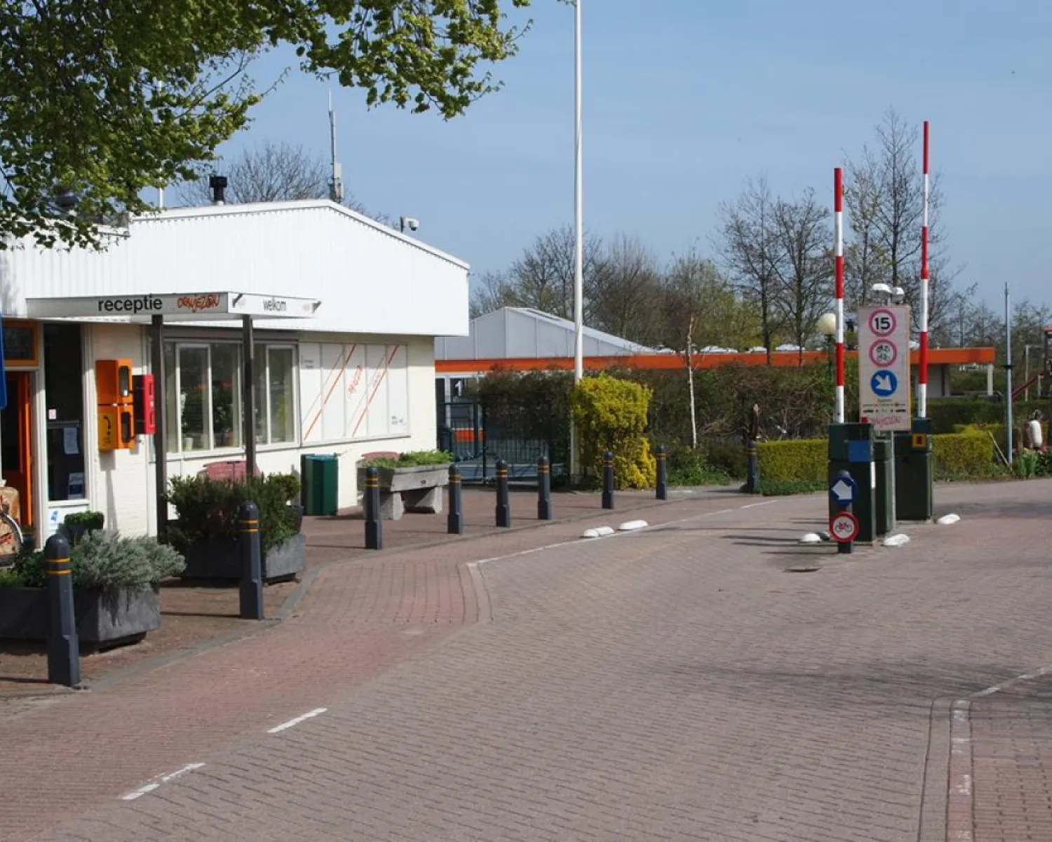 kurbel markise 3m Outsunny Gelenkarmmarkise 4,5 x 3m, verstellbar, mit Kurbel, Beige Category:Schaltung_8 fach Main Color:Grey 70D Standard Armstulpen, fingerlose Handschuhe in