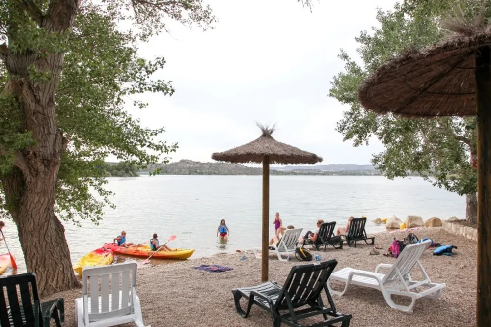 Lake Caspe Camping