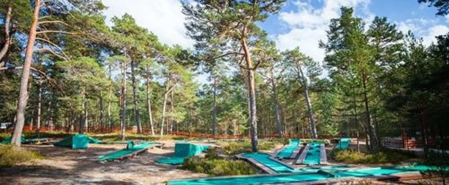 Roosta Holiday Village