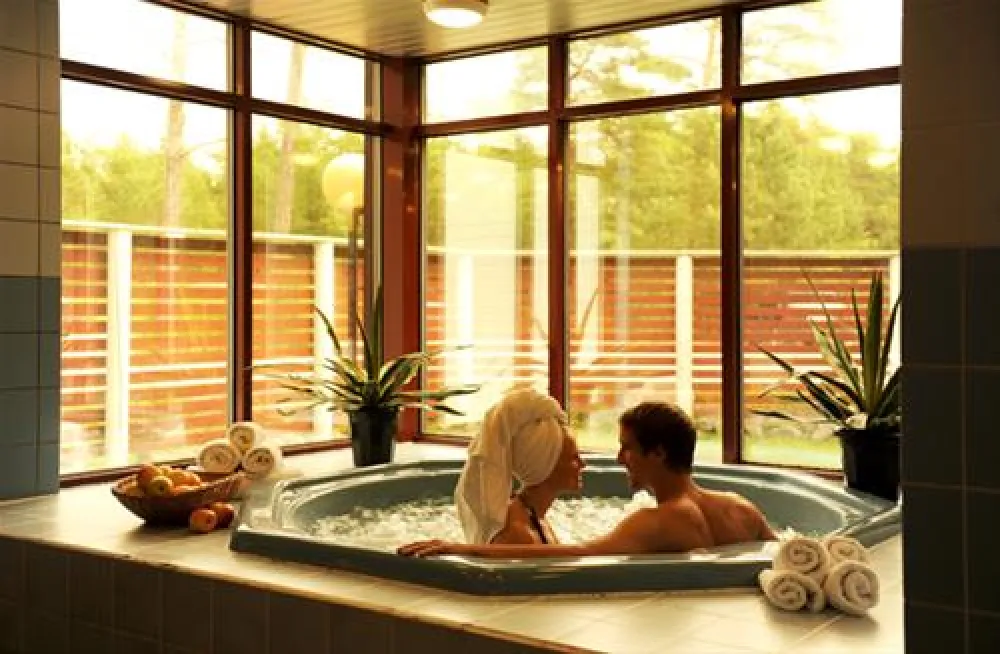 Roosta Holiday Village