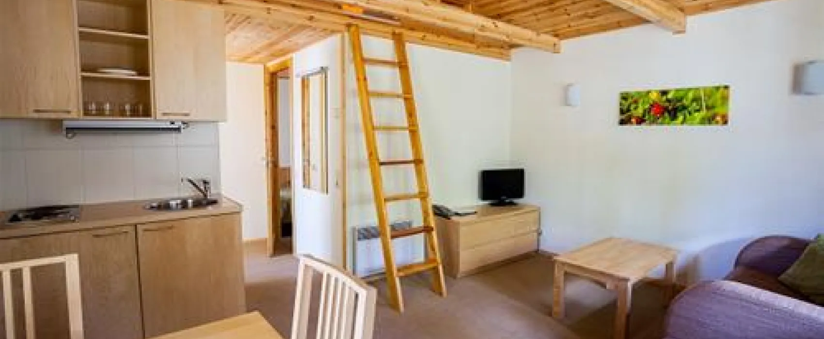 Roosta Holiday Village