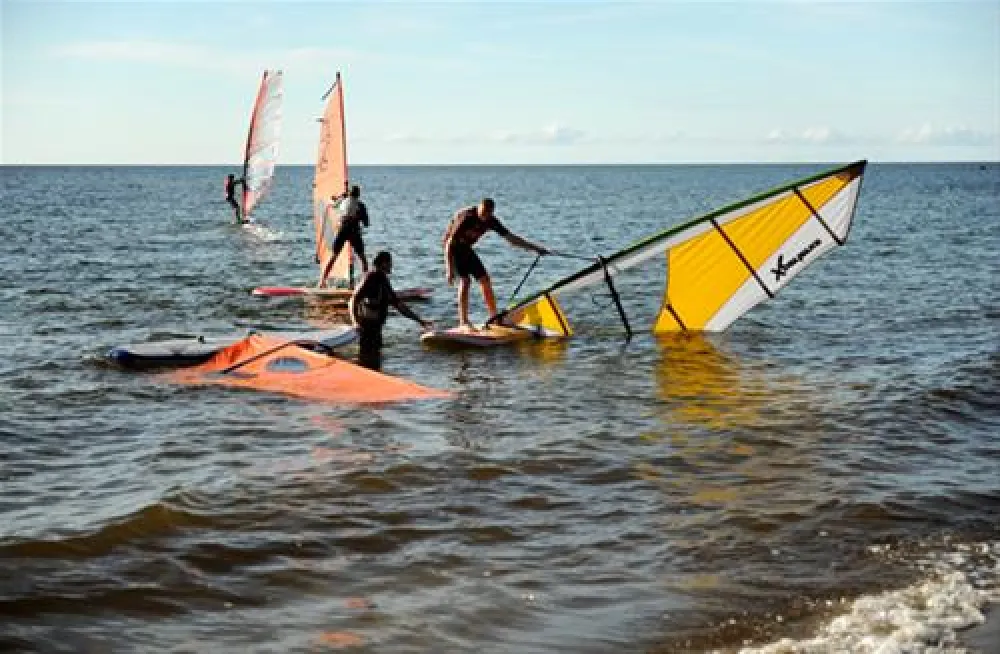 Roosta Holiday Village