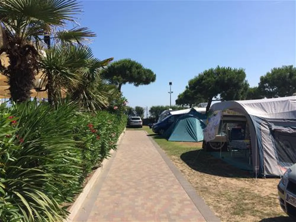 Camping Vela Blu