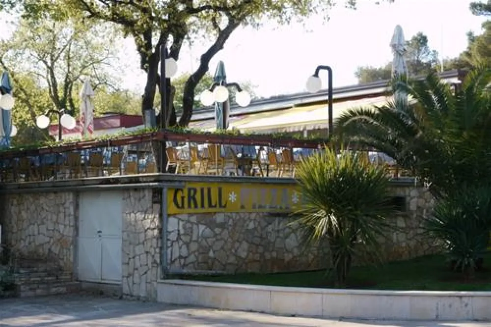 Camping Zelena Laguna