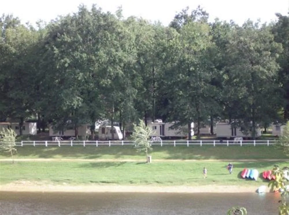 Camping le Pont de Vicq  