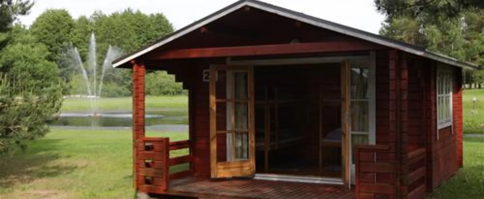 Lepanina Hotel and Camping