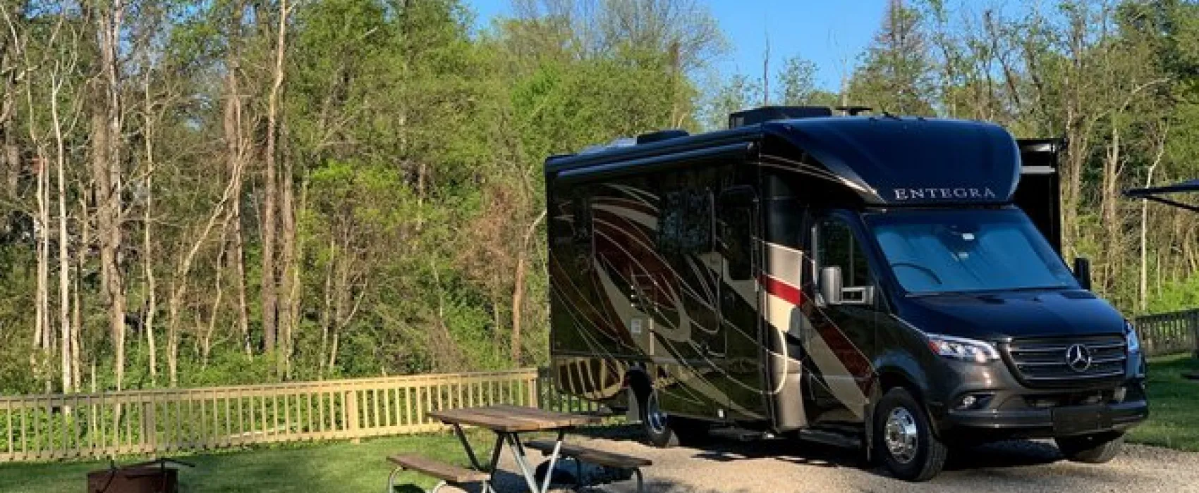 Pine Cove Beach Club & RV Resort