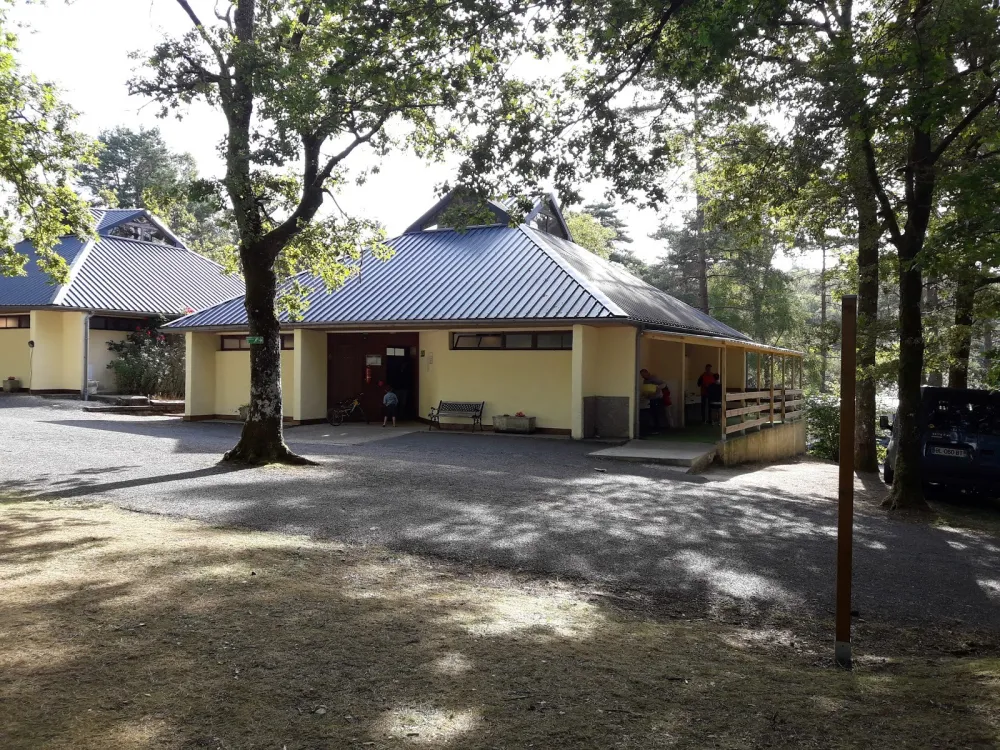 Camping Les Trois Sources  