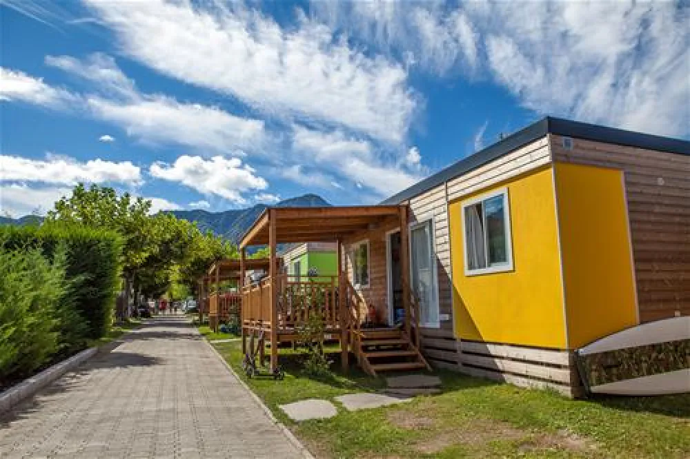 Camping Mario Village