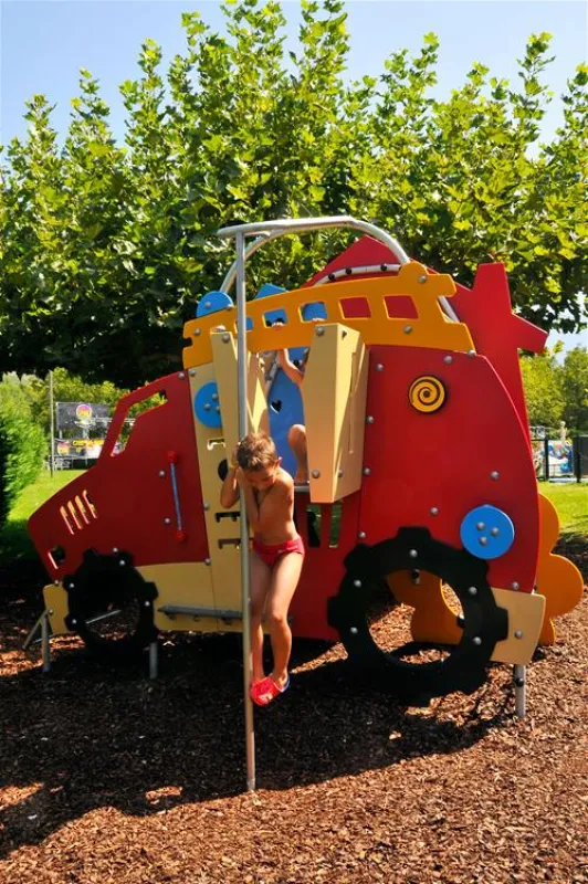 Camping Mario Village