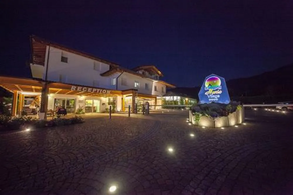 Camping Mario Village