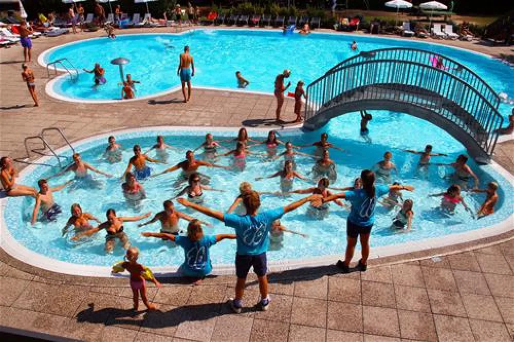 Camping Mario Village