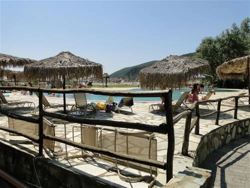 Thalatta Kalamitsi Village Camp