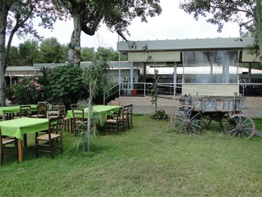 Thalatta Kalamitsi Village Camp