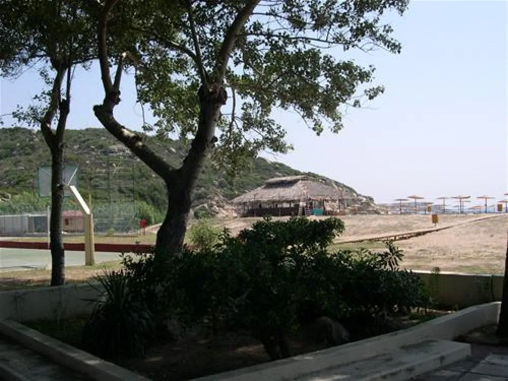 Thalatta Kalamitsi Village Camp