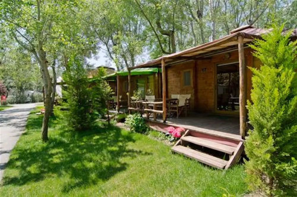 Thalatta Kalamitsi Village Camp