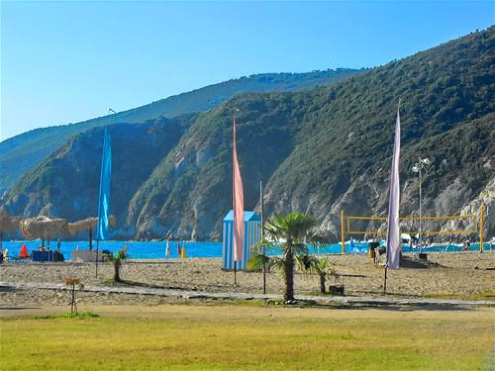 Thalatta Kalamitsi Village Camp