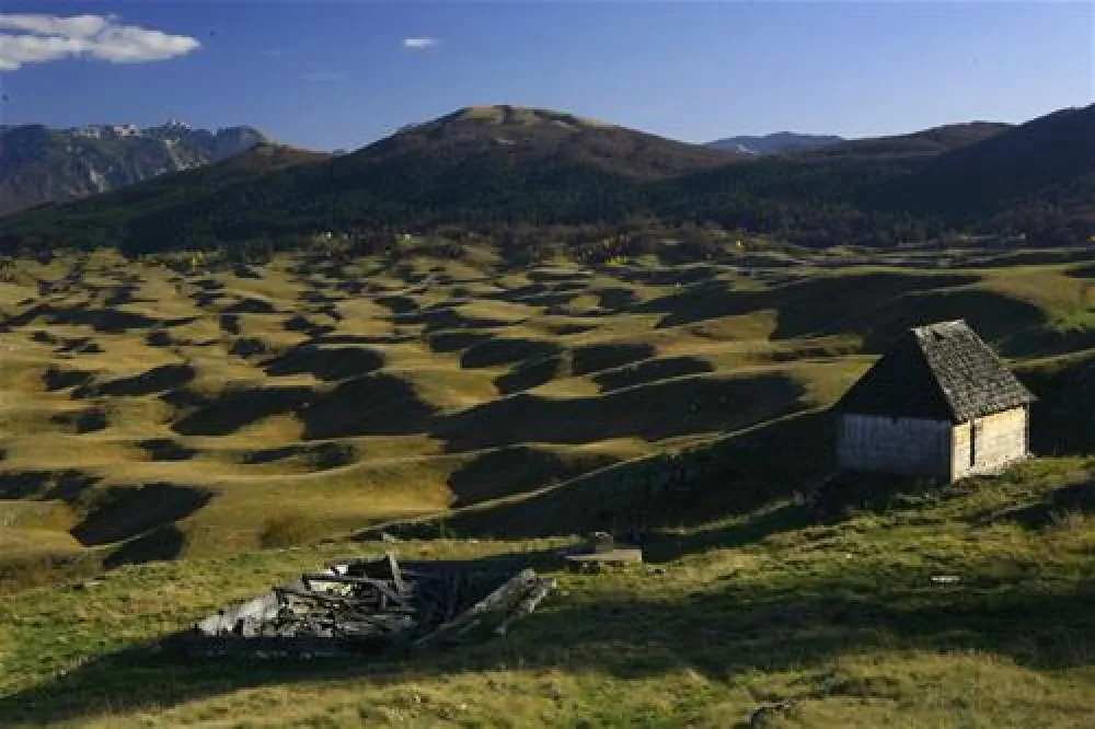 Ethno Village Camp Grab