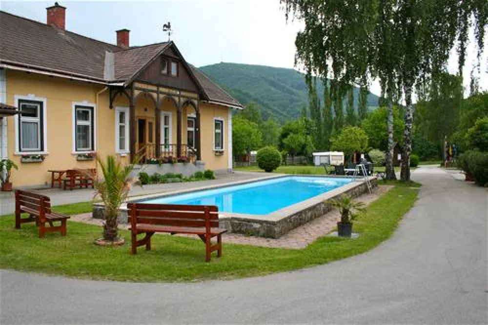 Terrassen-Camping Traisen