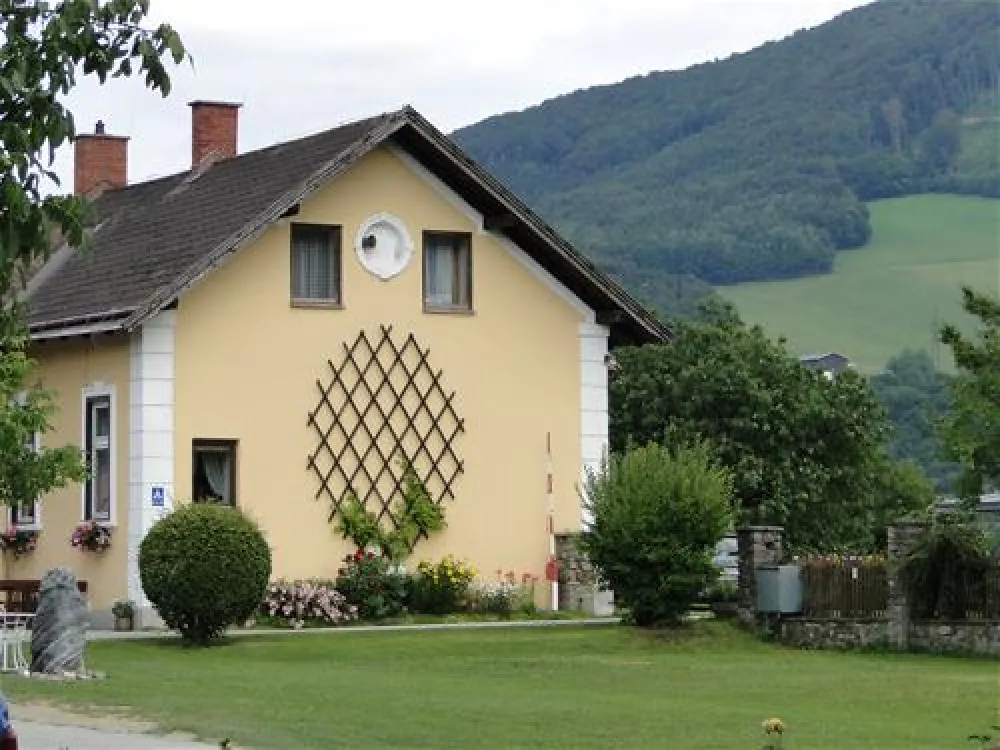 Terrassen-Camping Traisen