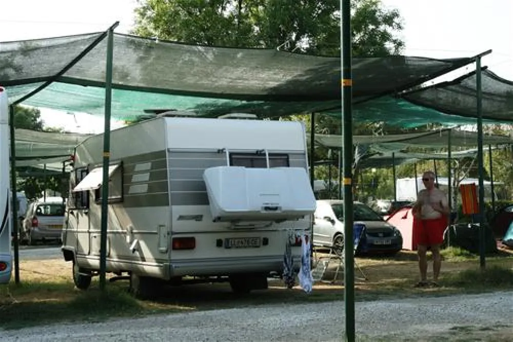 Campeggio Torre Pendente