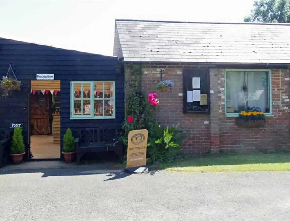 Peel House Farm Caravan Park