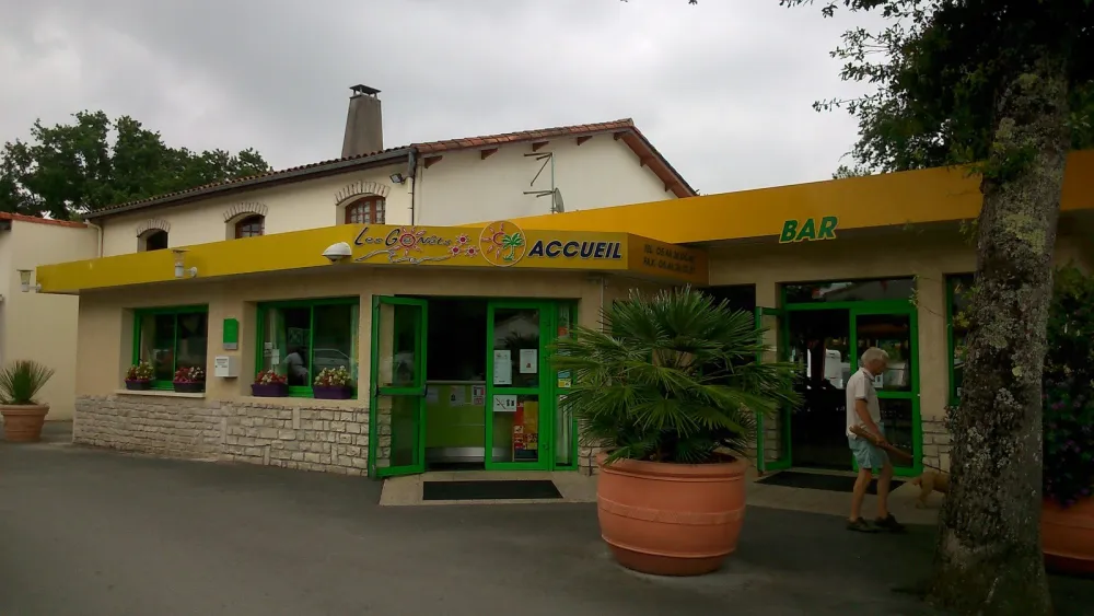 Camping Le Mus De Loup