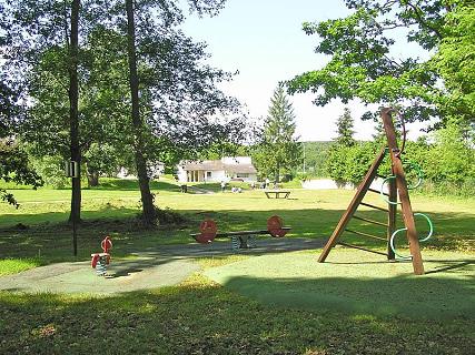 Camping Les Petits Pres - Spottocamp.com - Photo 2