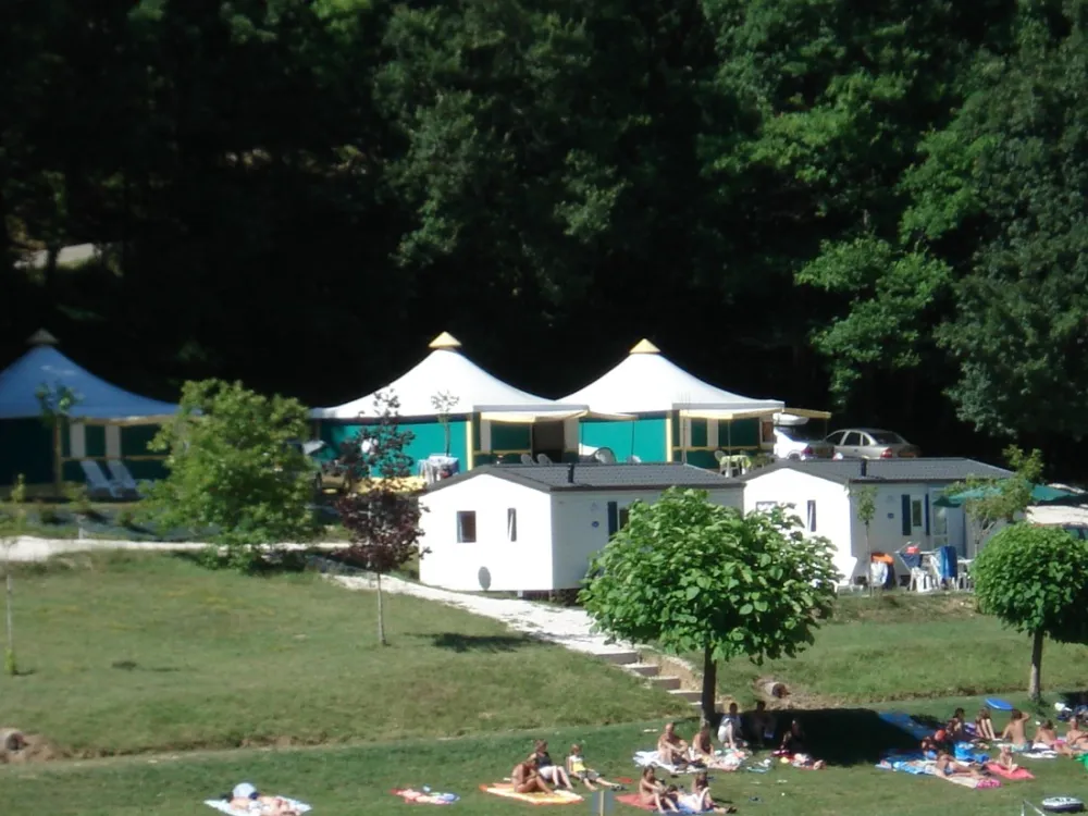 Camping Les 2 Lacs  