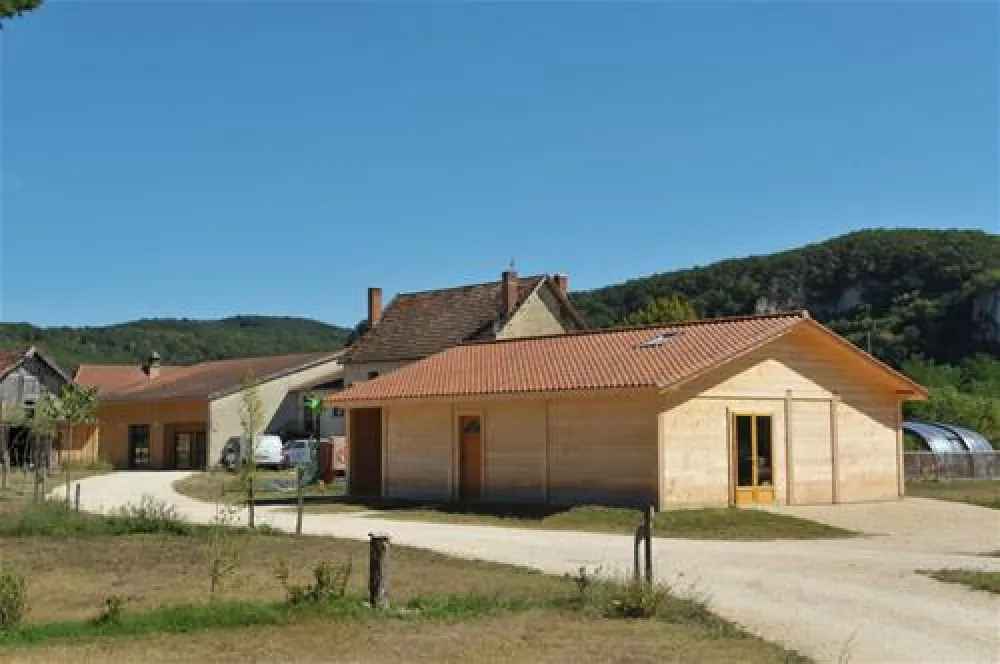 Flower Camping La Sagne