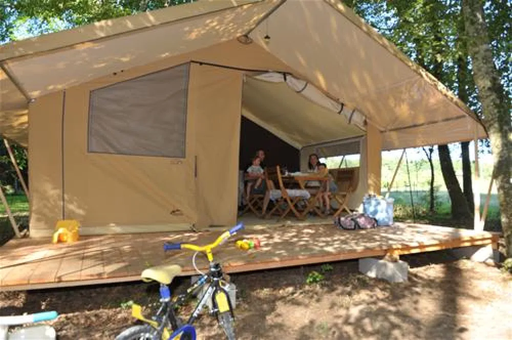 Flower Camping La Sagne