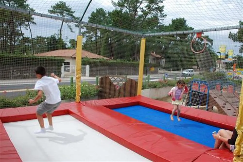 Camping ACTIV Loisirs Les Pins