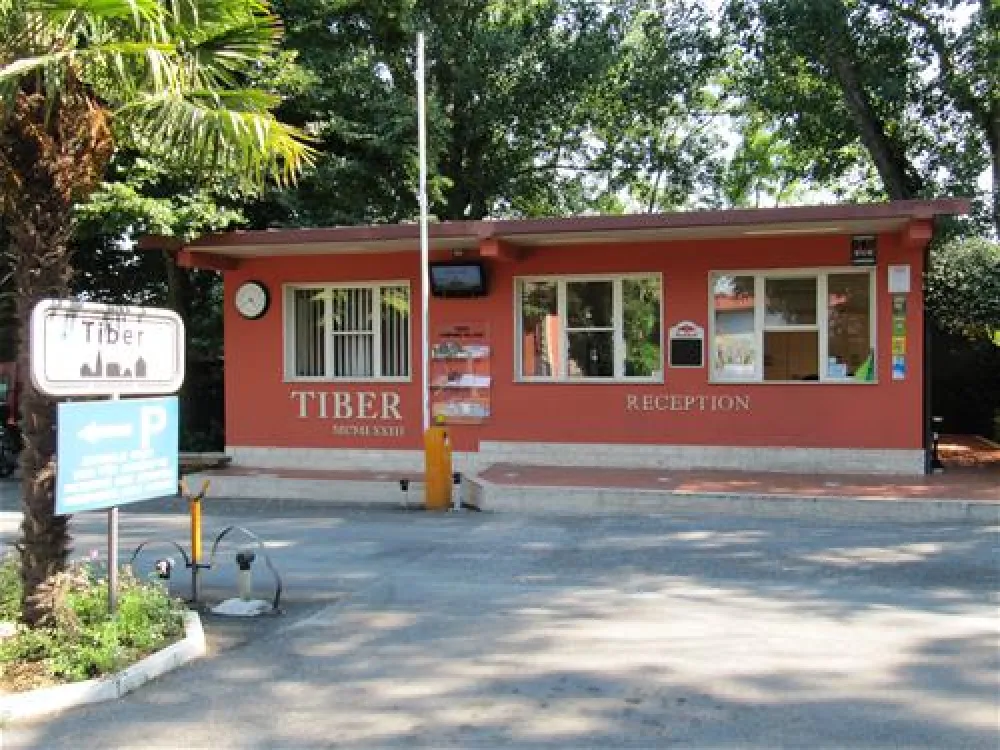 Camping Village Tiber