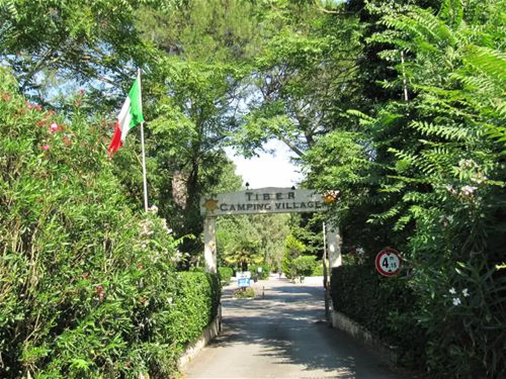 Camping Village Tiber